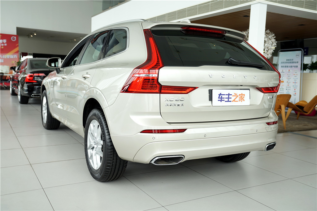 沃尔沃XC602020款 T5 四驱智逸豪华版