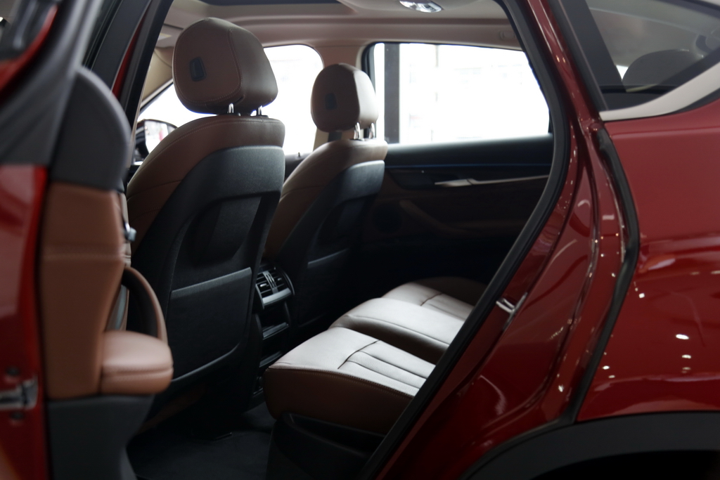 宝马X62019款 xDrive28i M运动套装