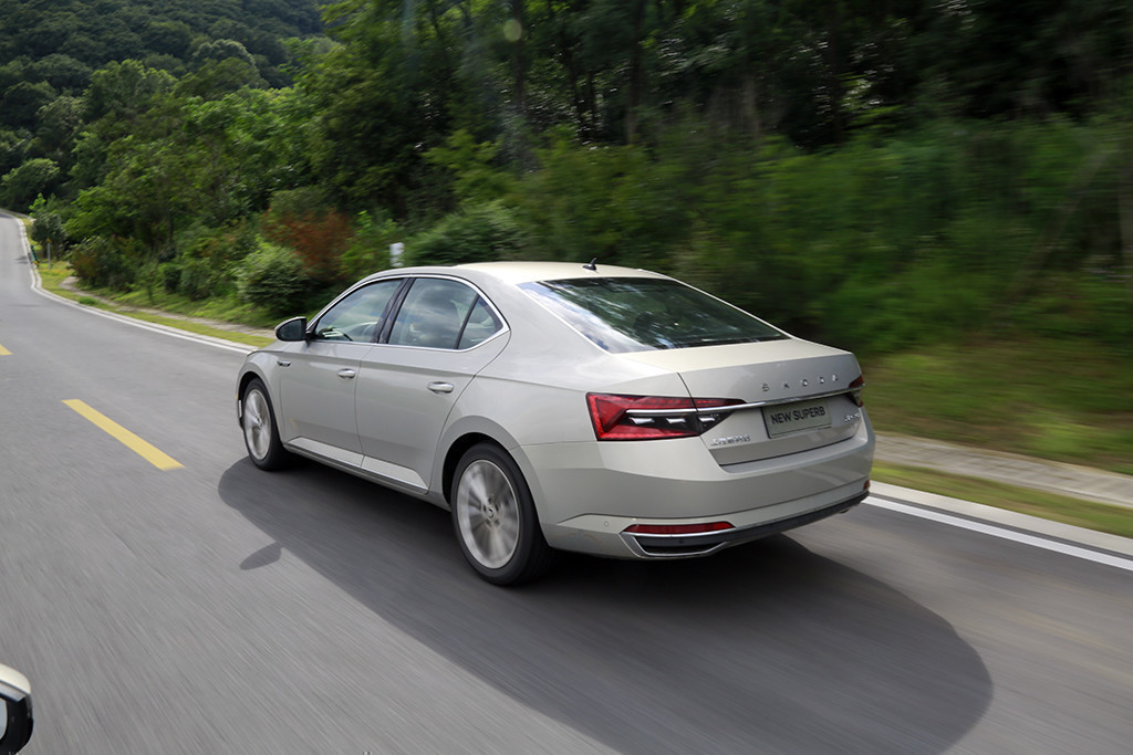 速派2019款 TSI380 DSG旗舰版 