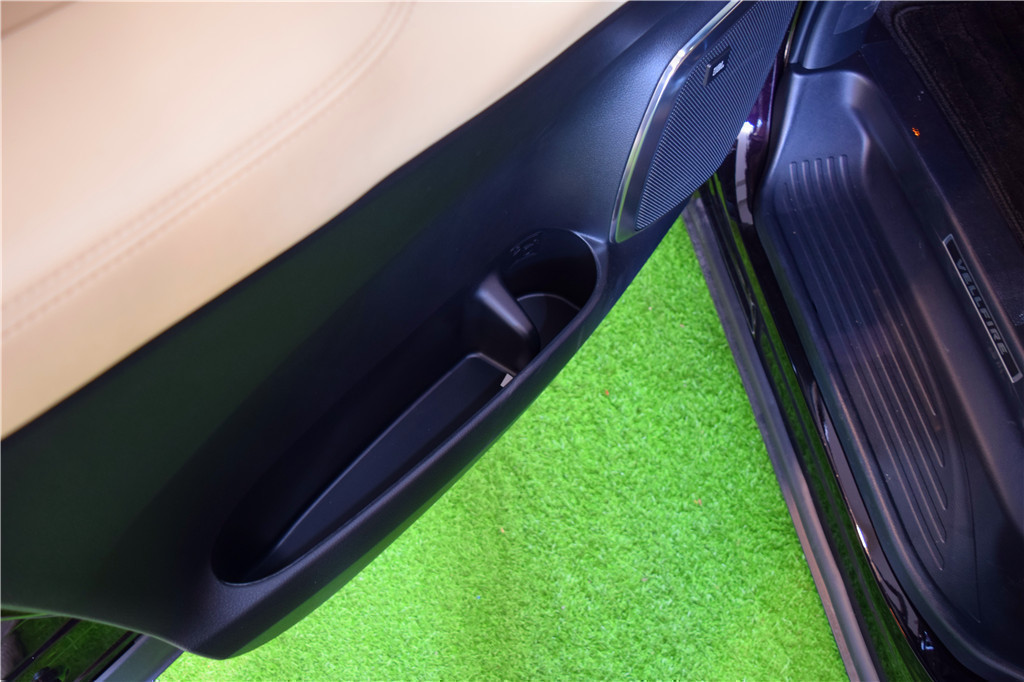 威尔法2019款 2.5L HV豪华版