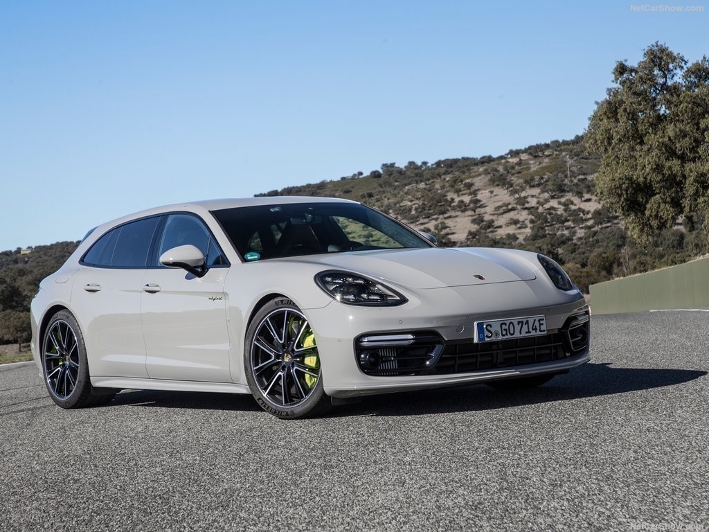 Panamera新能源2018款 Panamera Turbo S E-Hybrid Sport Turismo 4.0T