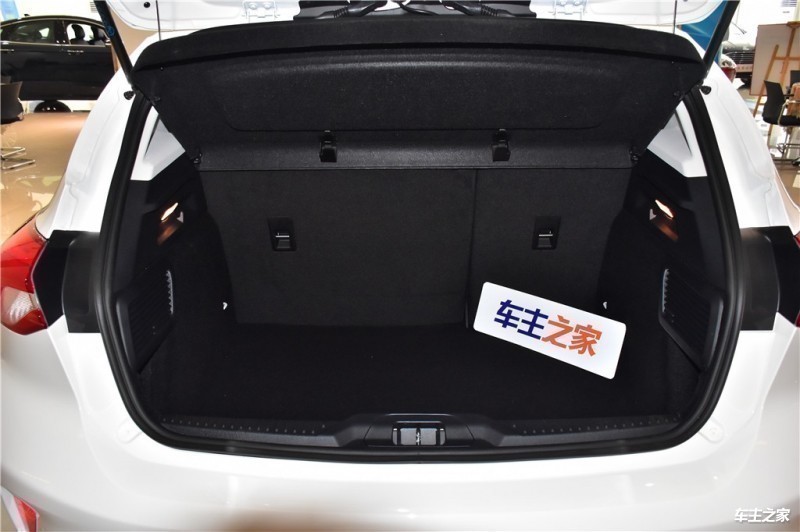 福克斯Active2020款