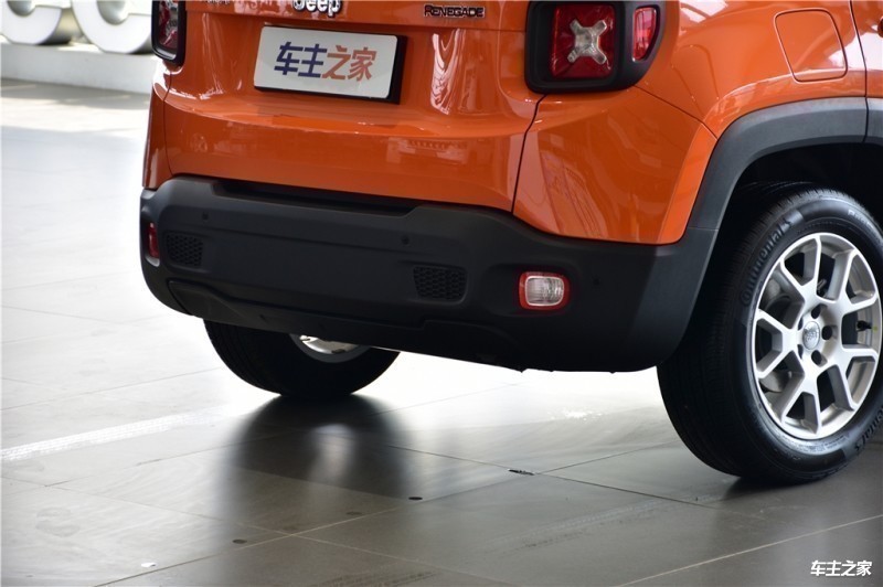 自由侠2019款 220T 自动领先版