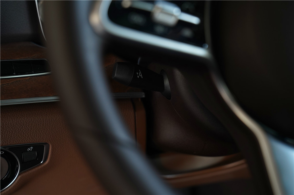 奔驰E级 2020款 E 350 L 运动型 4MATIC