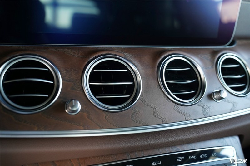 奔驰E级 2020款 E 350 L 运动型 4MATIC
