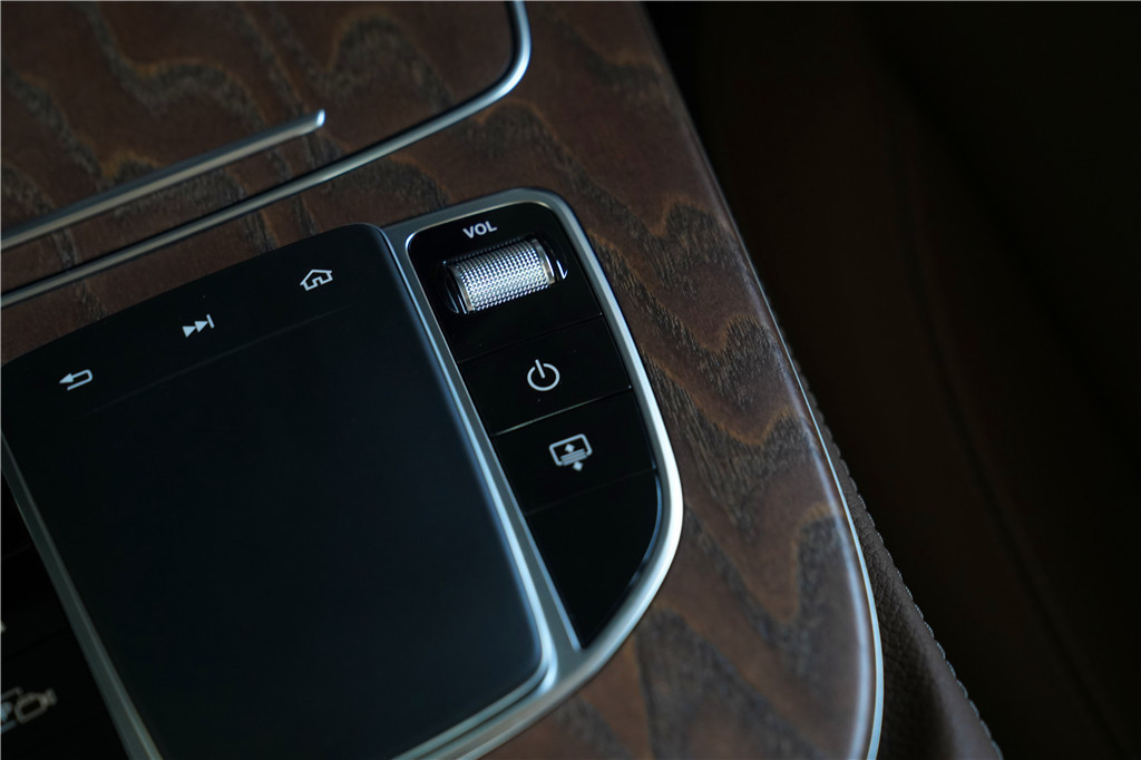 奔驰E级 2020款 E 350 L 运动型 4MATIC