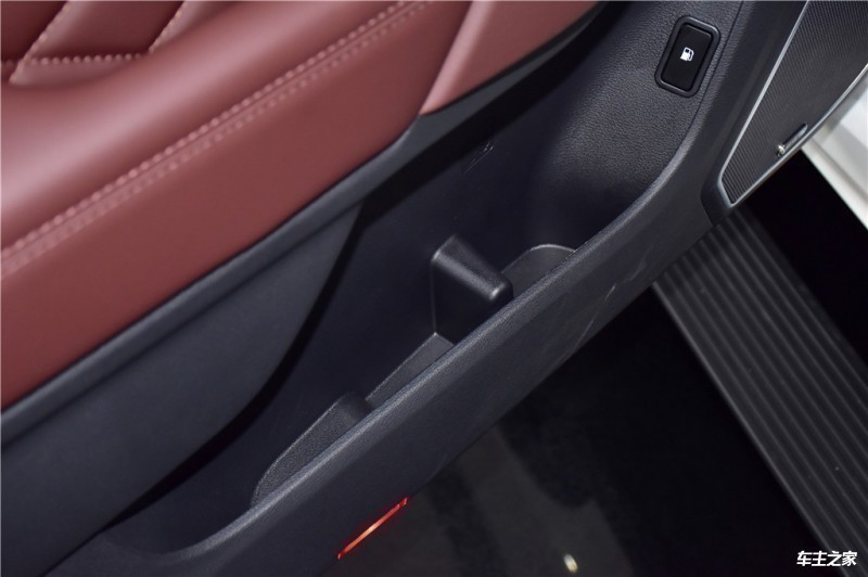 哈弗H9 2020款 2.0T 汽油四驱豪华型 7座