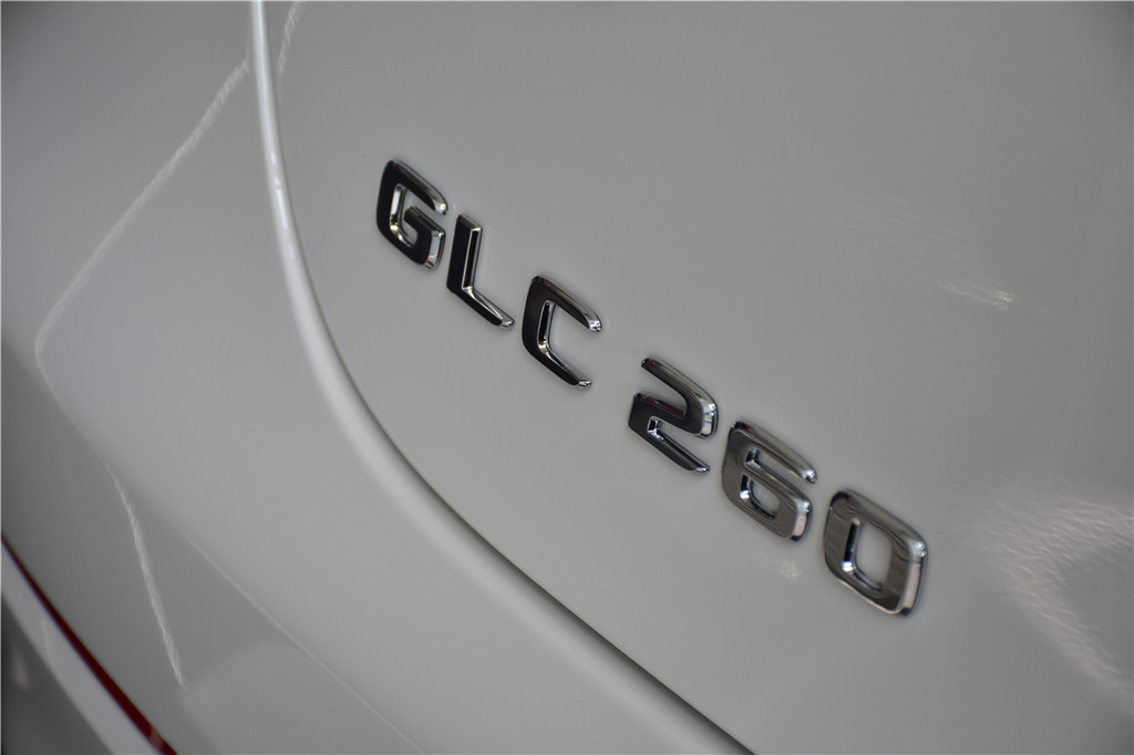 奔驰GLC轿跑 2020款 GLC 260 4MATIC 轿跑SUV