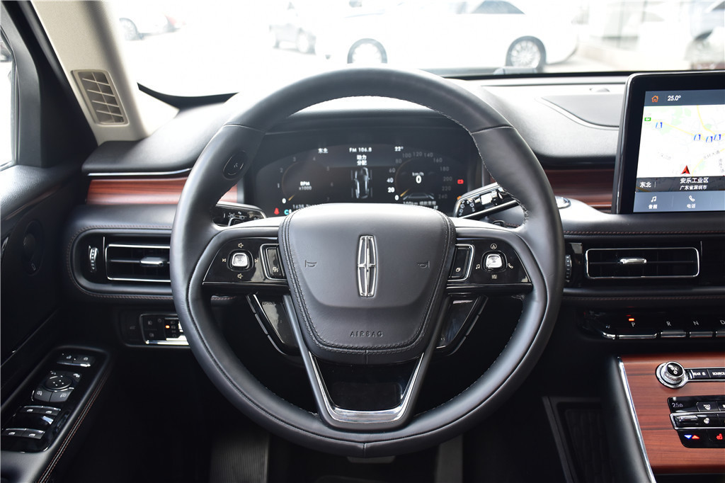 飞行家(进口) 2020款 3.0T V6全驱尊雅版