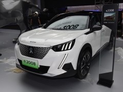 標(biāo)致e2008圖片