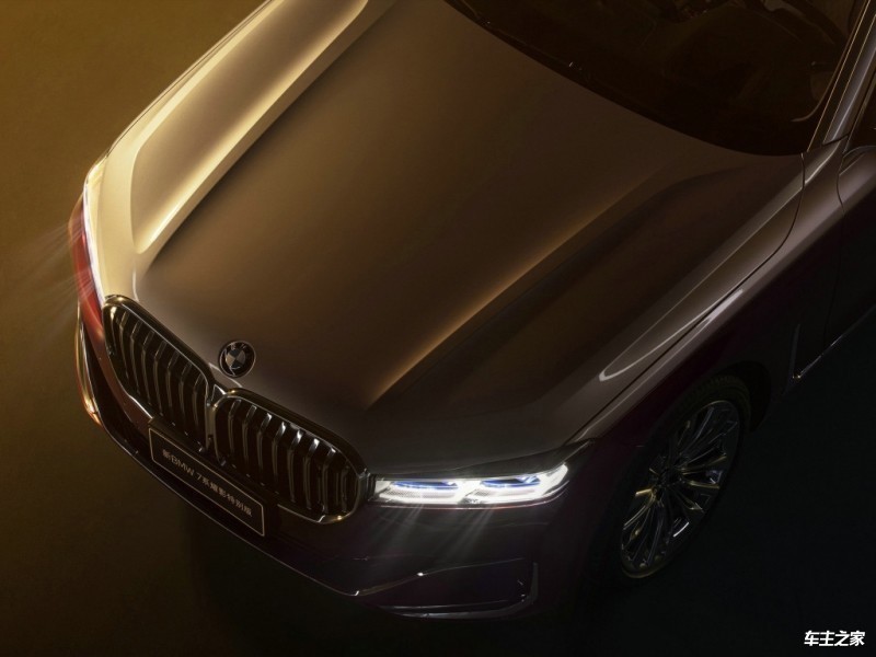 宝马7系 2021款 M760Li xDrive V12 耀影特别版