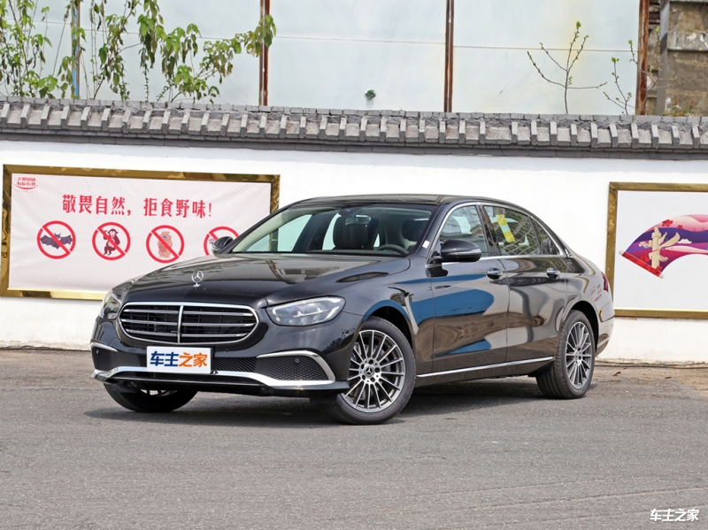 奔驰E级2022款 改款 E 260 L