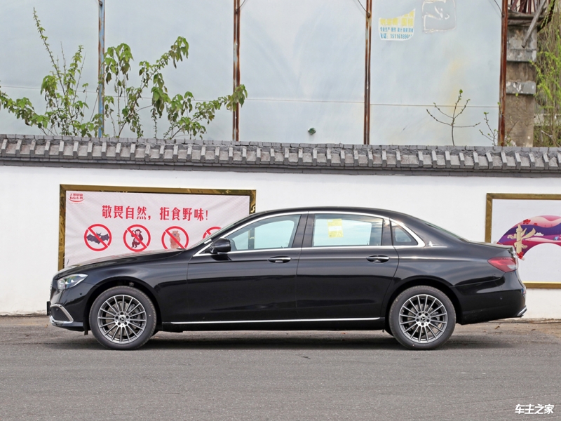奔驰E级2022款 改款 E 260 L