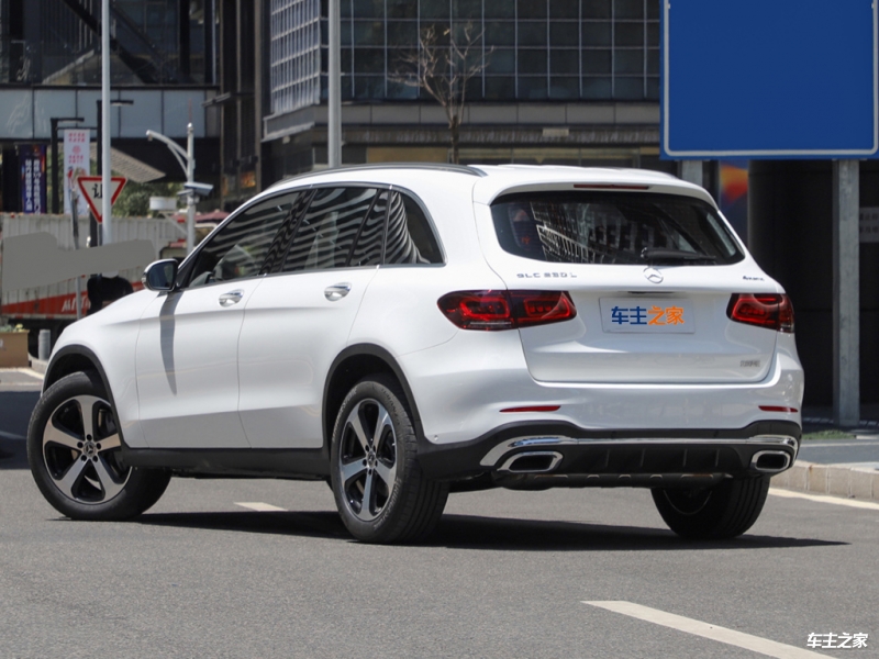 奔驰GLC2022款 改款三 GLC 260 L 4MATIC 动感型