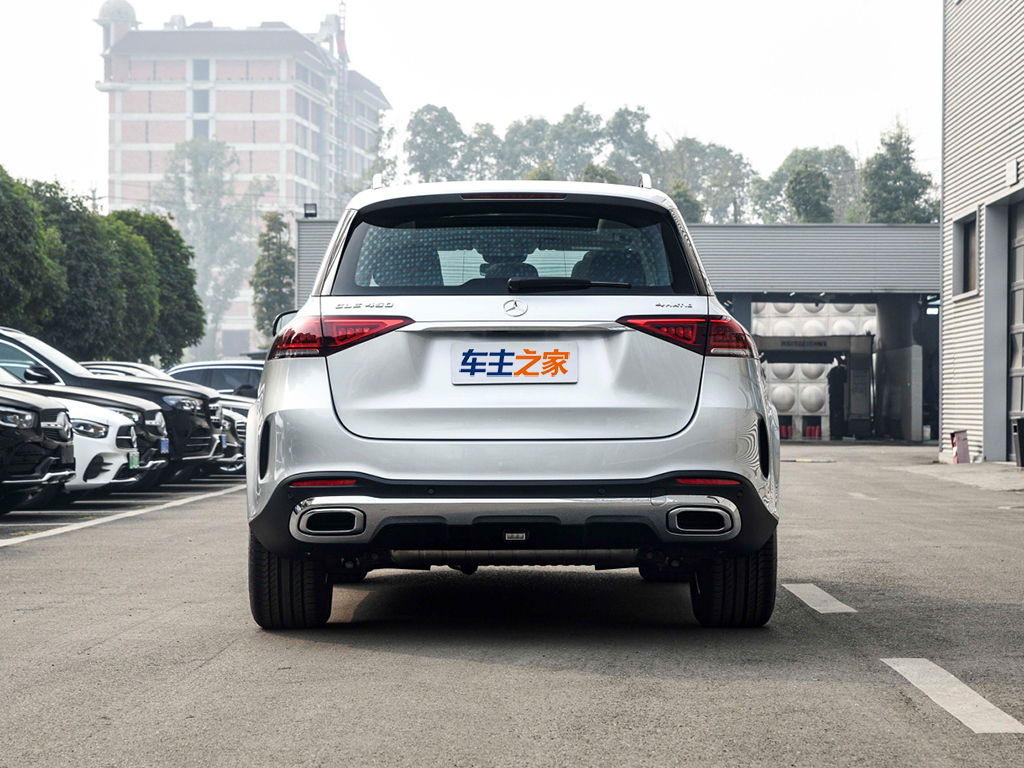 奔驰GLE2022款 GLE 450 4MATIC 时尚型