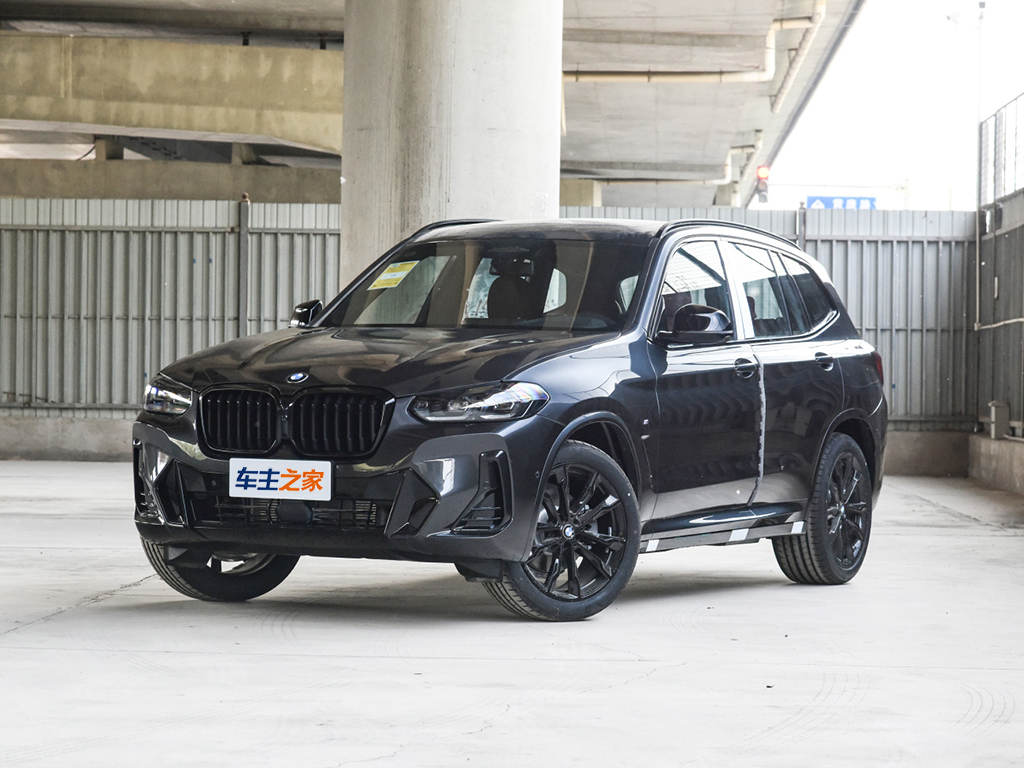 探岳2022款 改款 xDrive30i 尊享型 M曜夜套装