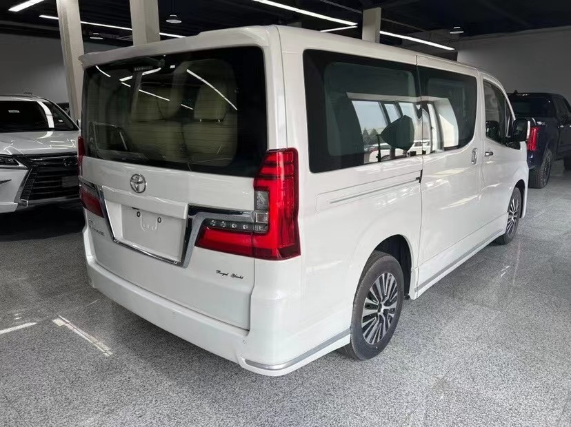 Granvia中东版2022款