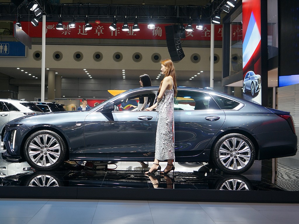 凯迪拉克CT6 2023款 28T 豪华型
