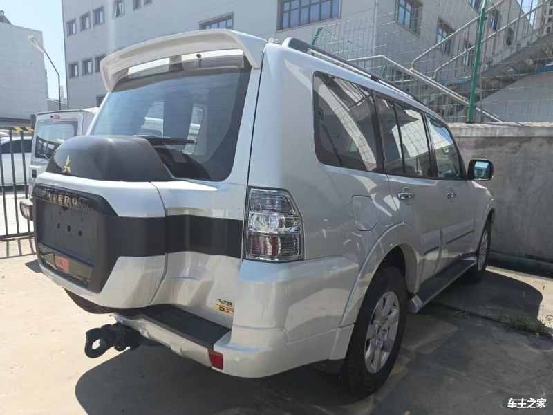 帕杰罗中东版 帕杰罗V93 2022款 3.0L 五门 GLS 真皮