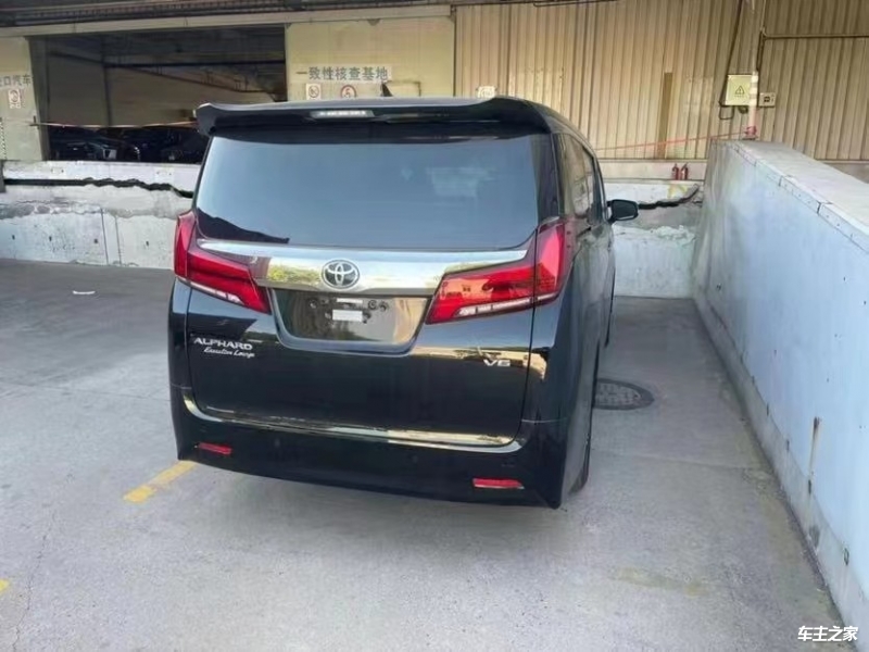埃尔法欧版外观