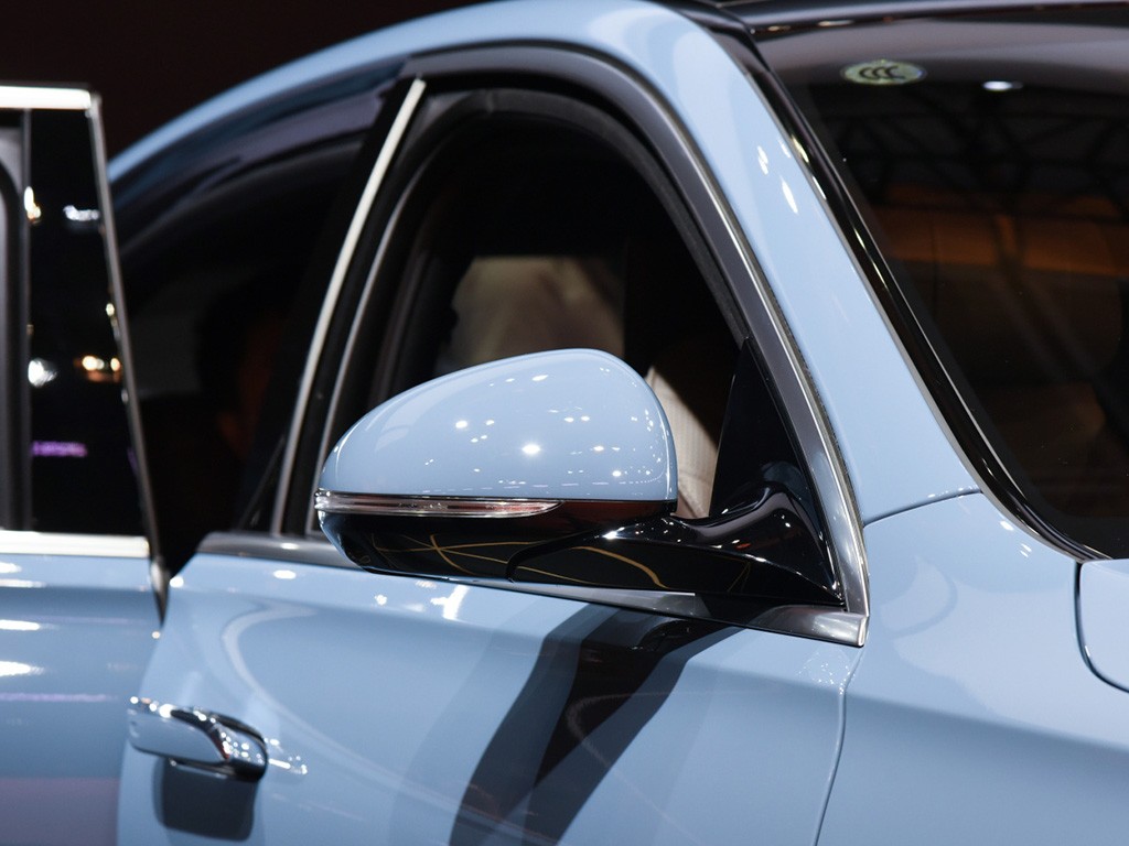 奔驰S级 2022款 S 500 L 4MATIC 高级定制版
