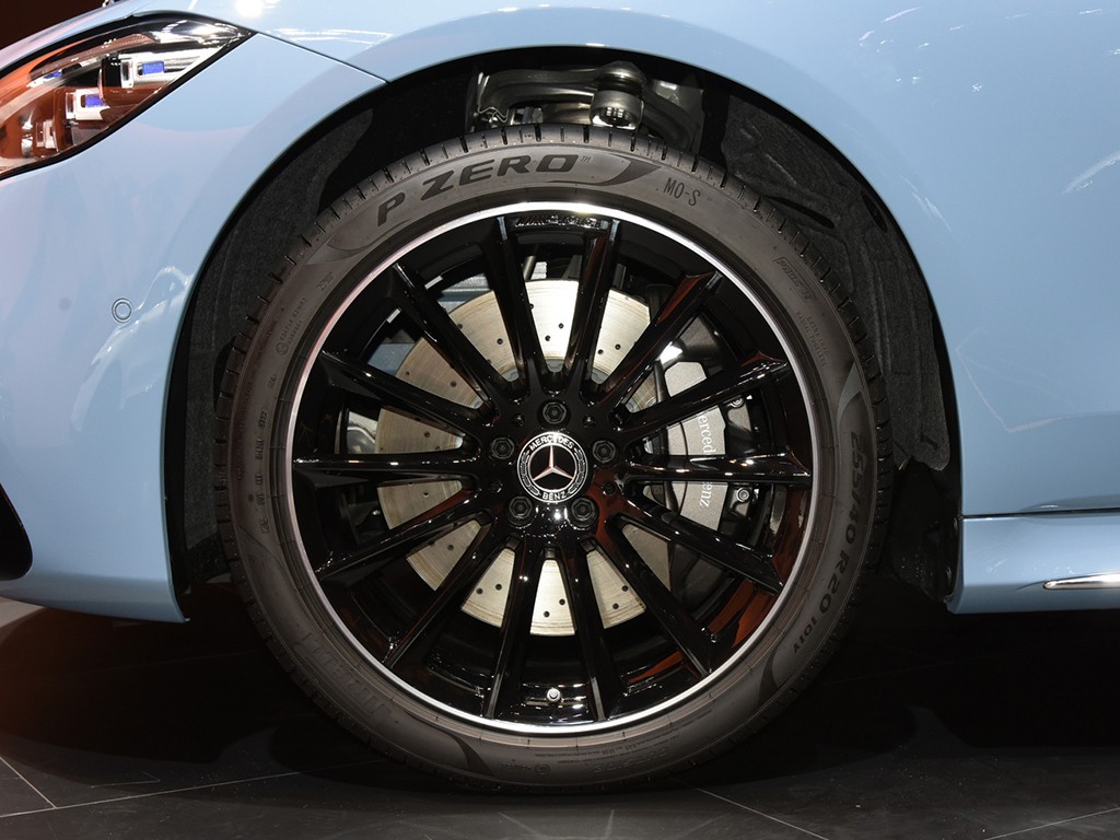 奔驰S级 2022款 S 500 L 4MATIC 高级定制版