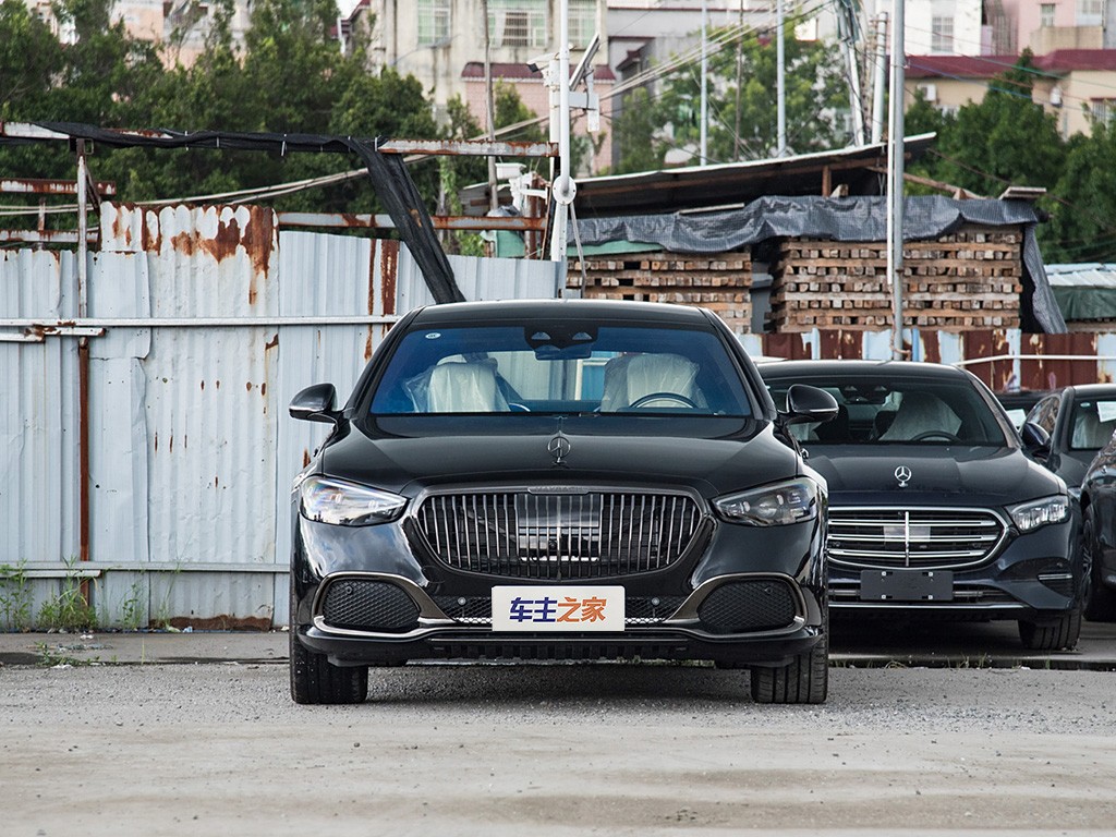 迈巴赫S级 2024款 S 580 4MATIC 极夜版