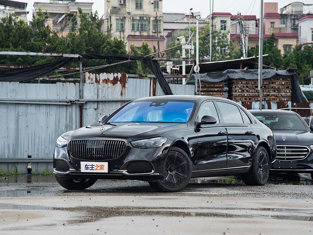 迈巴赫S级 2024款 S 580 4MATIC 极夜版