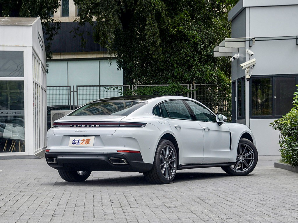 Panamera 2024款  行政加长版 2.9T