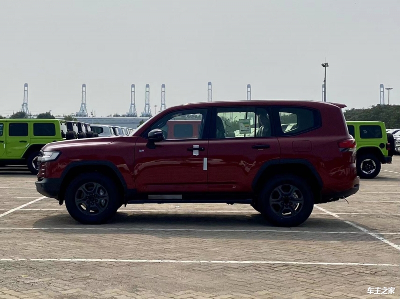 兰德酷路泽中东版  酷路泽4000 2024款 4.0L GX-R 4气 18轮