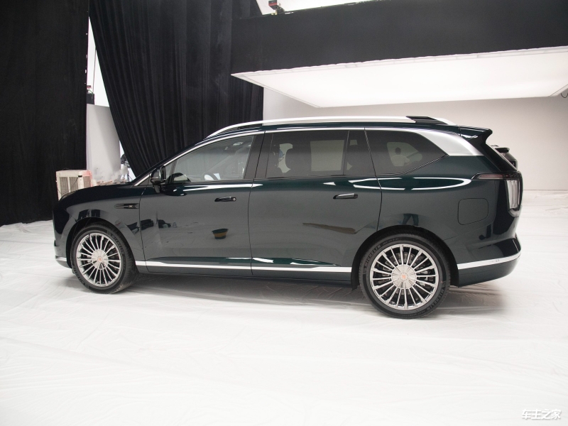 成都昊铂HL售价26.98万起 暂无优惠