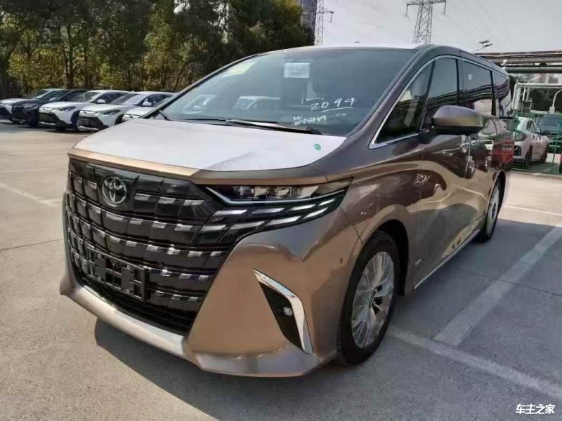 埃尔法 2025款 双擎 2.5L 尊贵黄金版