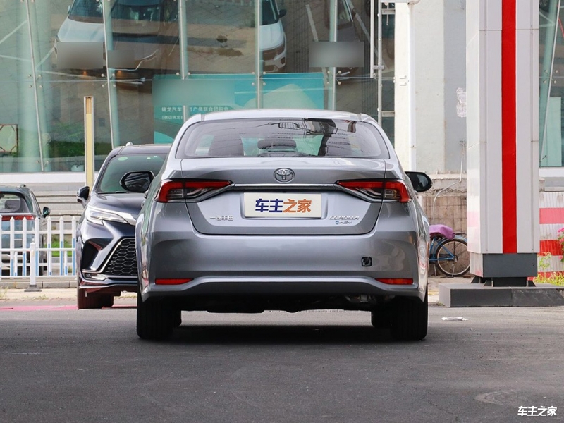 卡罗拉 2024款 1.8L 智能电混双擎 旗舰版
