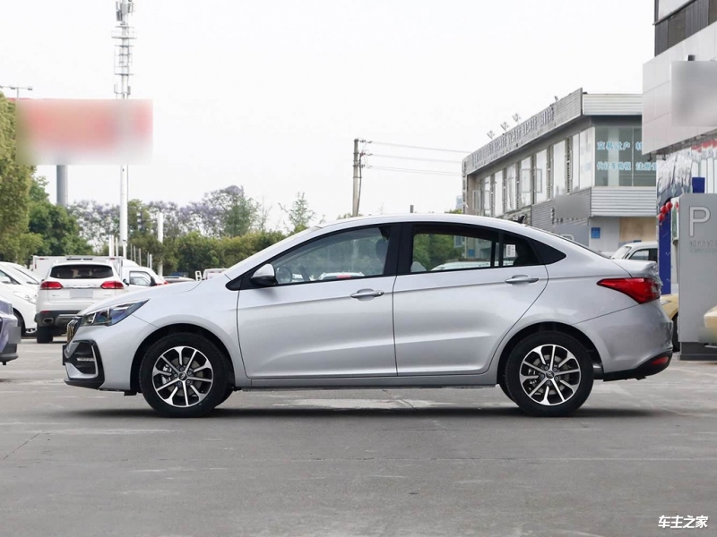 艾瑞泽5 2024款 惠民版 1.5L 手动风尚型