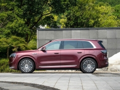 問(wèn)界M8圖片