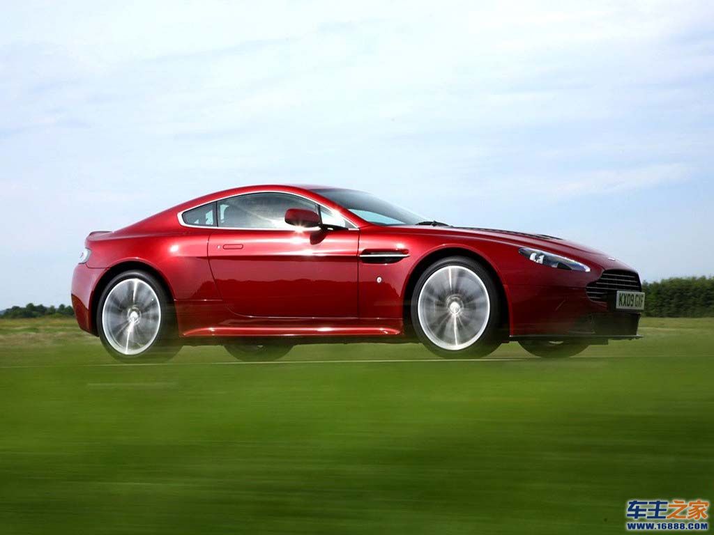 V12 Vantage红色 V12 Vantage