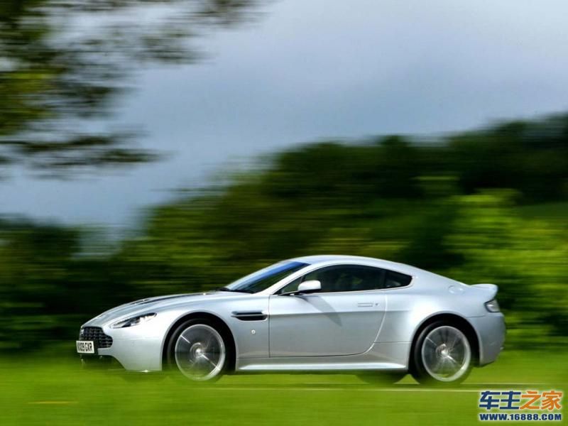 V12 Vantage银色 V12 Vantage