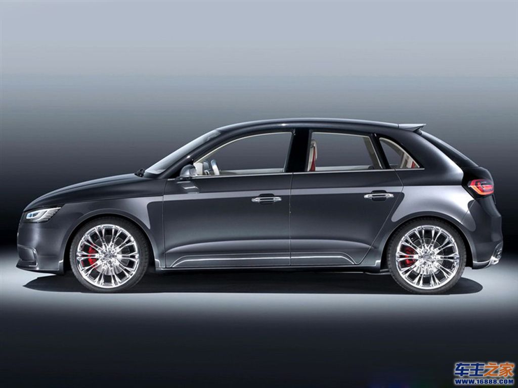 奥迪a1黑色 奥迪a1正侧方