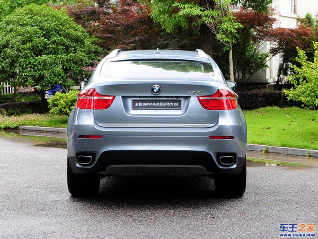 宝马x6银色 宝马x6正后方