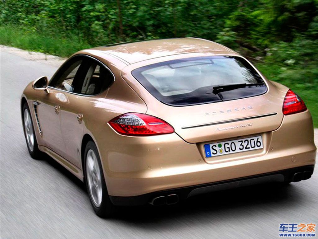 汽车图库 保时捷 保时捷 panamera(140/682) 外观 金色panamera 参考