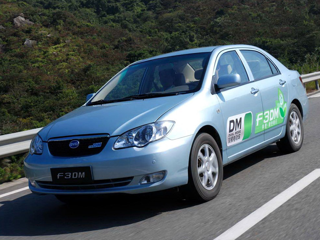 比亚迪f3蓝色比亚迪f3车身左前侧