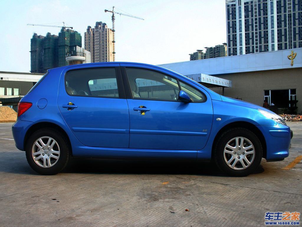标致307蓝色 标致307