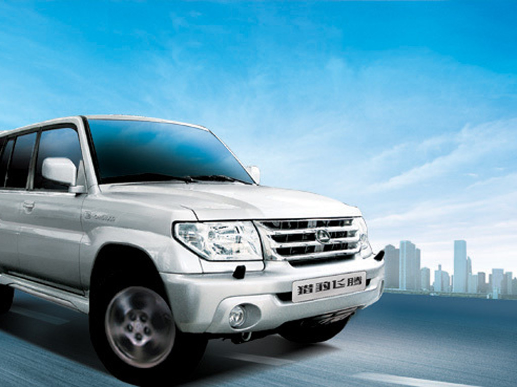 银色飞腾右前方