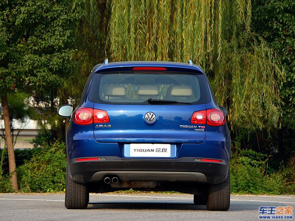 汽车图库 大众 上汽大众 途观(83/526) 外观 蓝色 途观 参考成交价