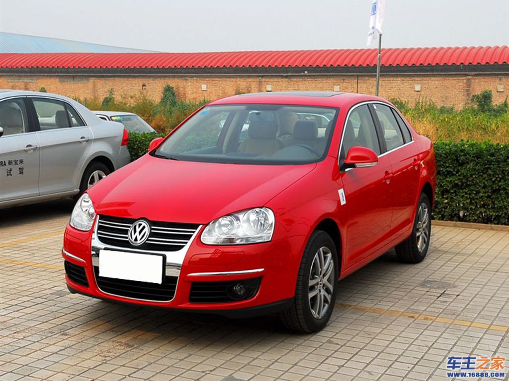 红色 速腾右前45