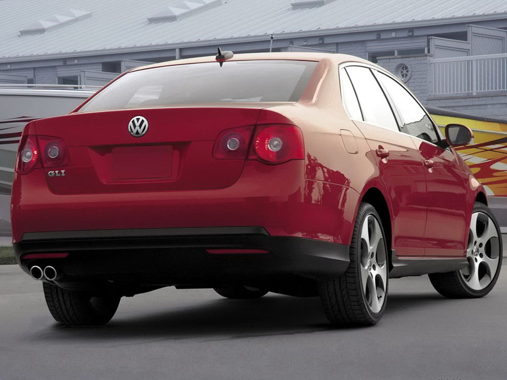 红色jetta车后正视