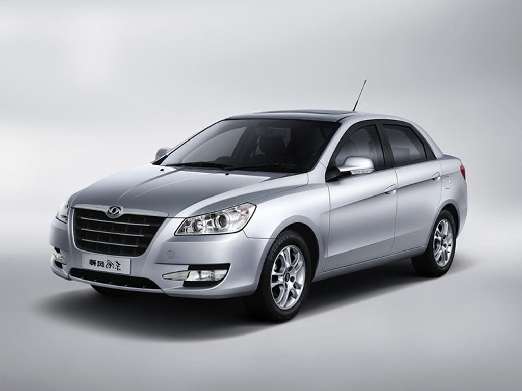 东风风神s30银色风神s30 09款 尊贵型at车前左侧