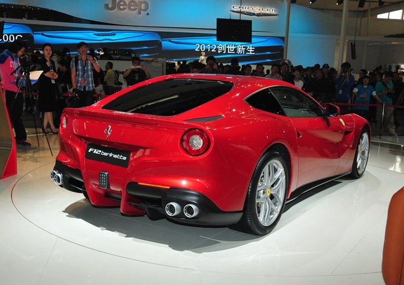 F12berlinetta右后尾