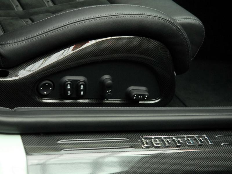 法拉利599黑色2009款 艺术典藏跑车座椅调节器