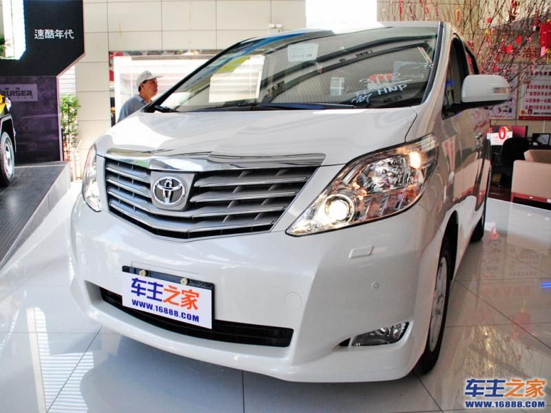 埃尔法白色 丰田Alphard